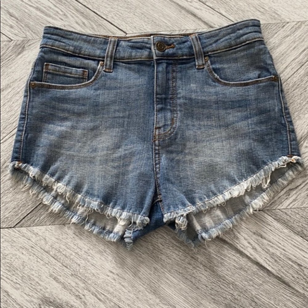 Oasis Eunina shorts sz small